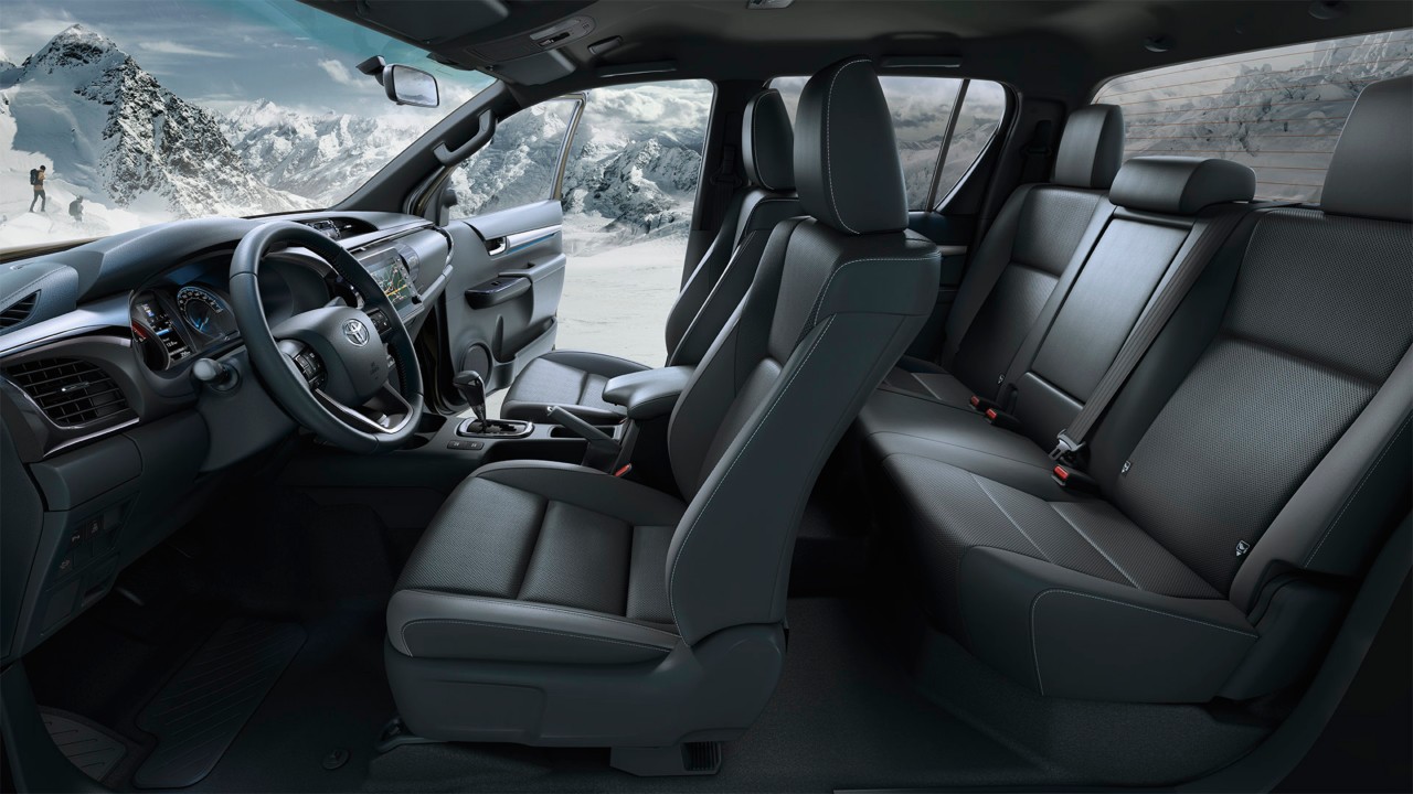 Toyota Hilux Double Cab Comfort, 2.8 l, 204 PS, Garantie, Zubehör in Bayern  - Faulbach, Toyota Gebrauchtwagen